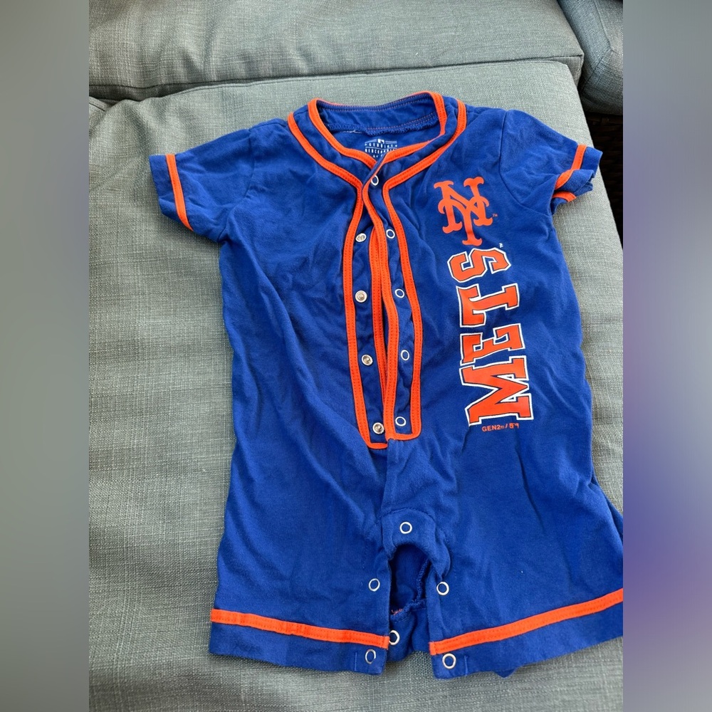 Mets onesie